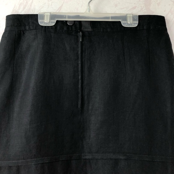 Louis Feraud vintage black linen skirt. - Picture 4 of 7